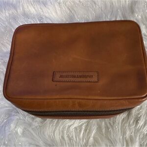 Johnston & Murphy Tan Leather Toiletry Bag